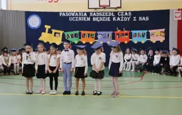 Część artystyczna. Uczniowie klasy 1b..