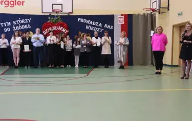 Nauczyciele wyr&oacute;żnieni Nagrodą Dyrektora