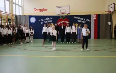 Część artystyczna - śpiew ch&oacute;ru.