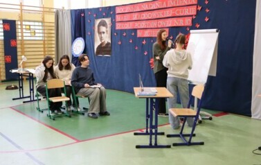 Część artystyczna - lekcja chemii.