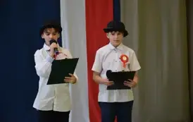 2.Prowadzący apel