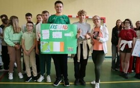 Klasa 8b - prezentująca Irlandię