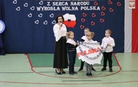 Występ artystyczny: przedstawienie Roty - Marii Konopnickiej