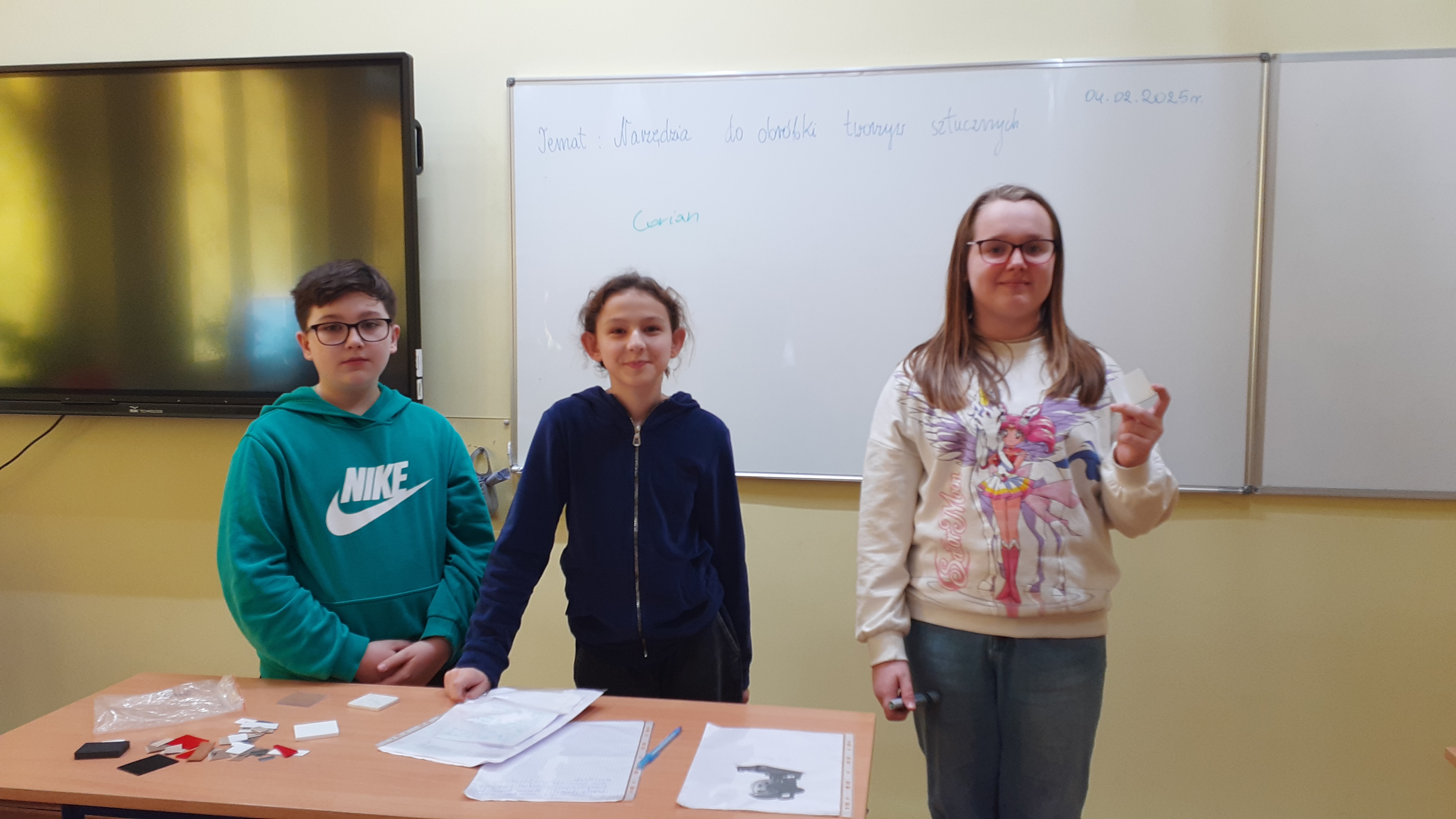 Uczniowie prowadzący lekcję