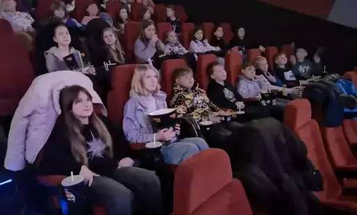 Zdjęcie do Klasy 5 w kinie