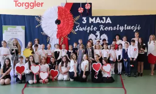 Zdjęcie grupowe występujących w trakcie apelu